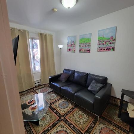 Small Condo In Montreal -Fast Wifi Ngoại thất bức ảnh