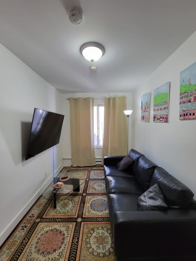 Small Condo In Montreal -Fast Wifi Ngoại thất bức ảnh